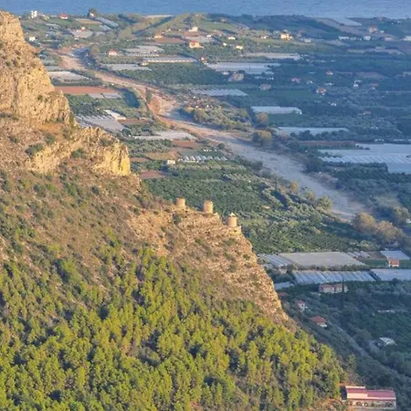 Апартаменты Sunshine 1 *