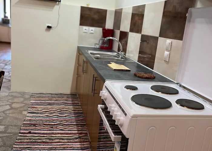 Sunshine 1 * Leonídion